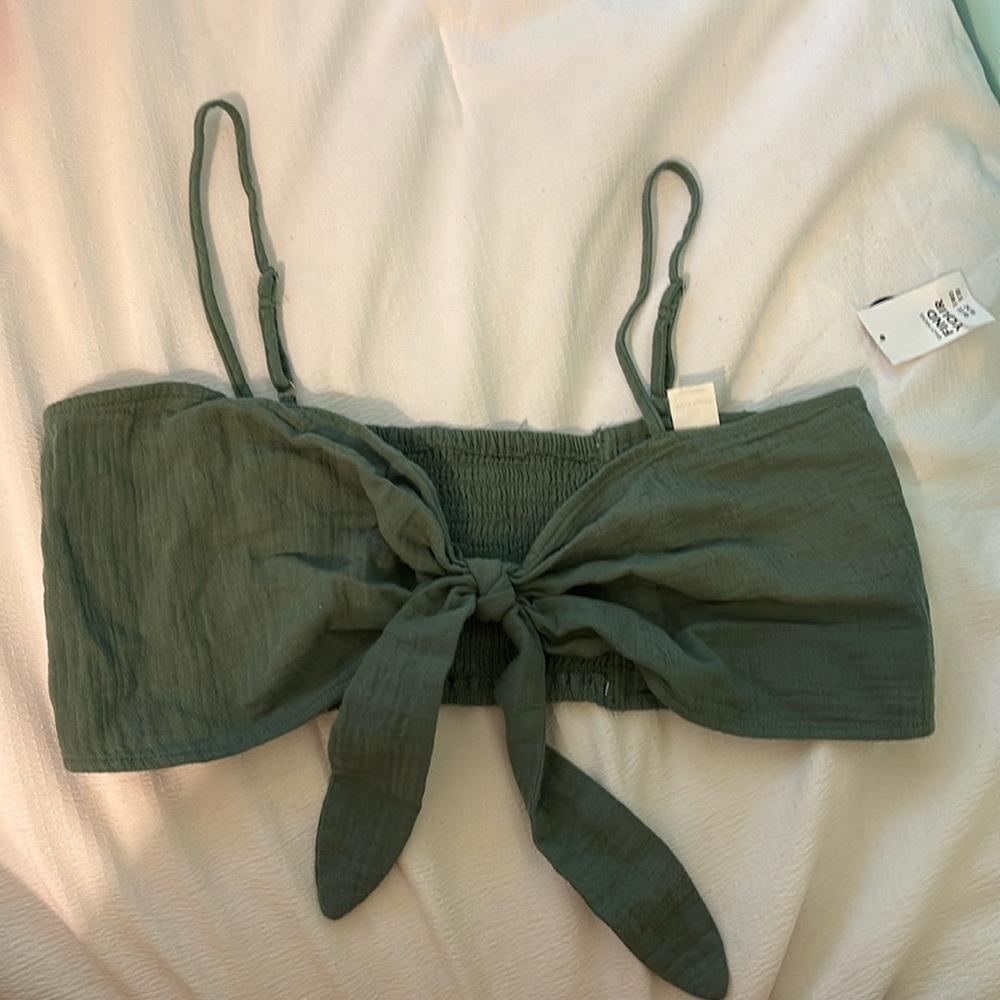 gilly hicks crop top